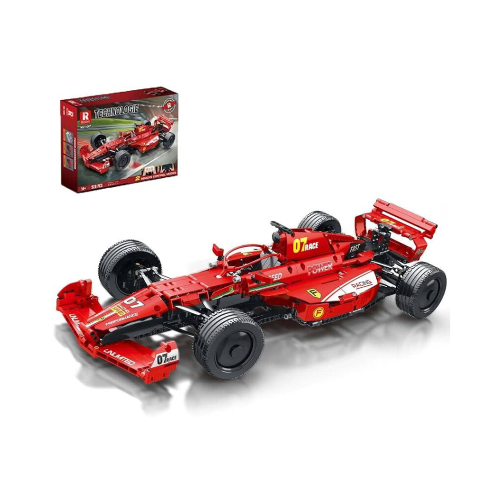 Reobrix 11007 formula scale model in the center of the picture, with its box on the top left corner.